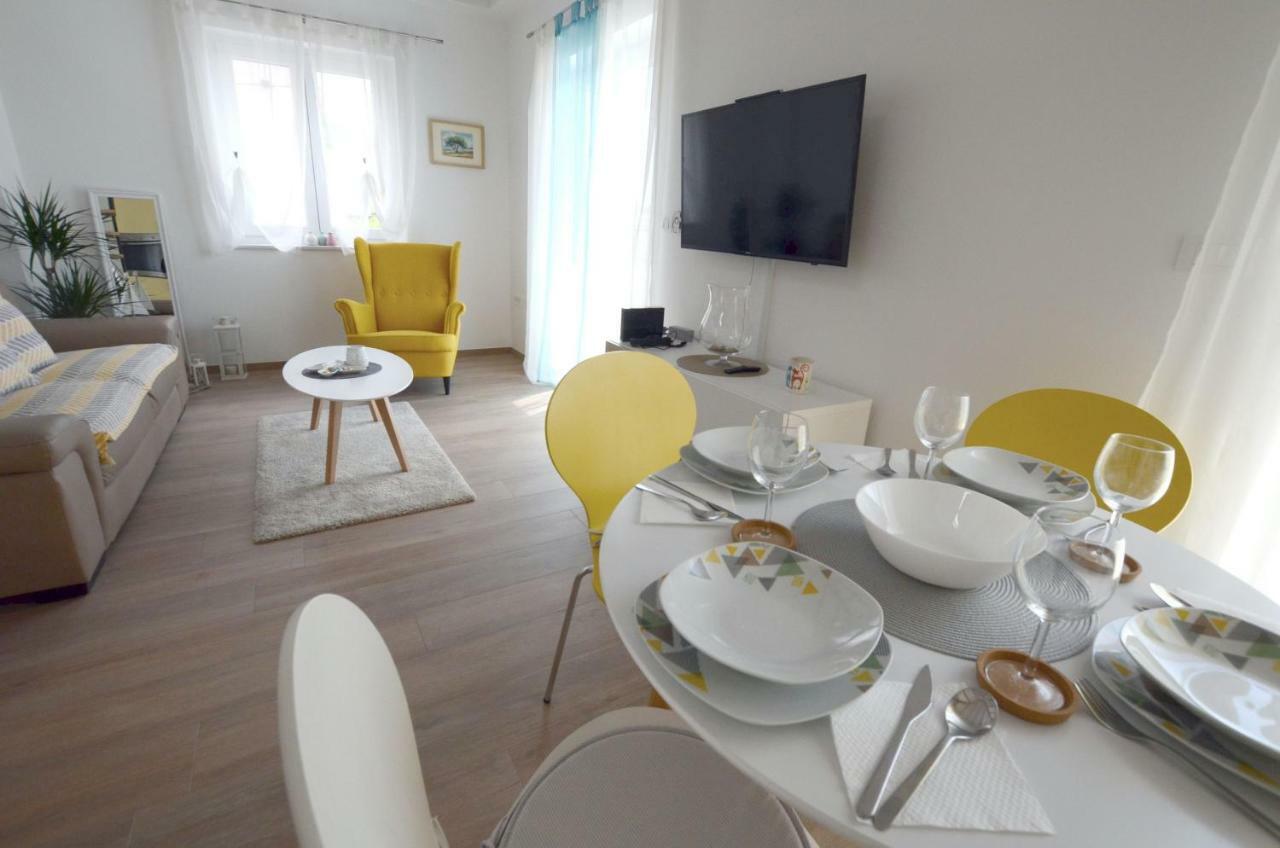 Apartments Golden Hour Jurdani Экстерьер фото