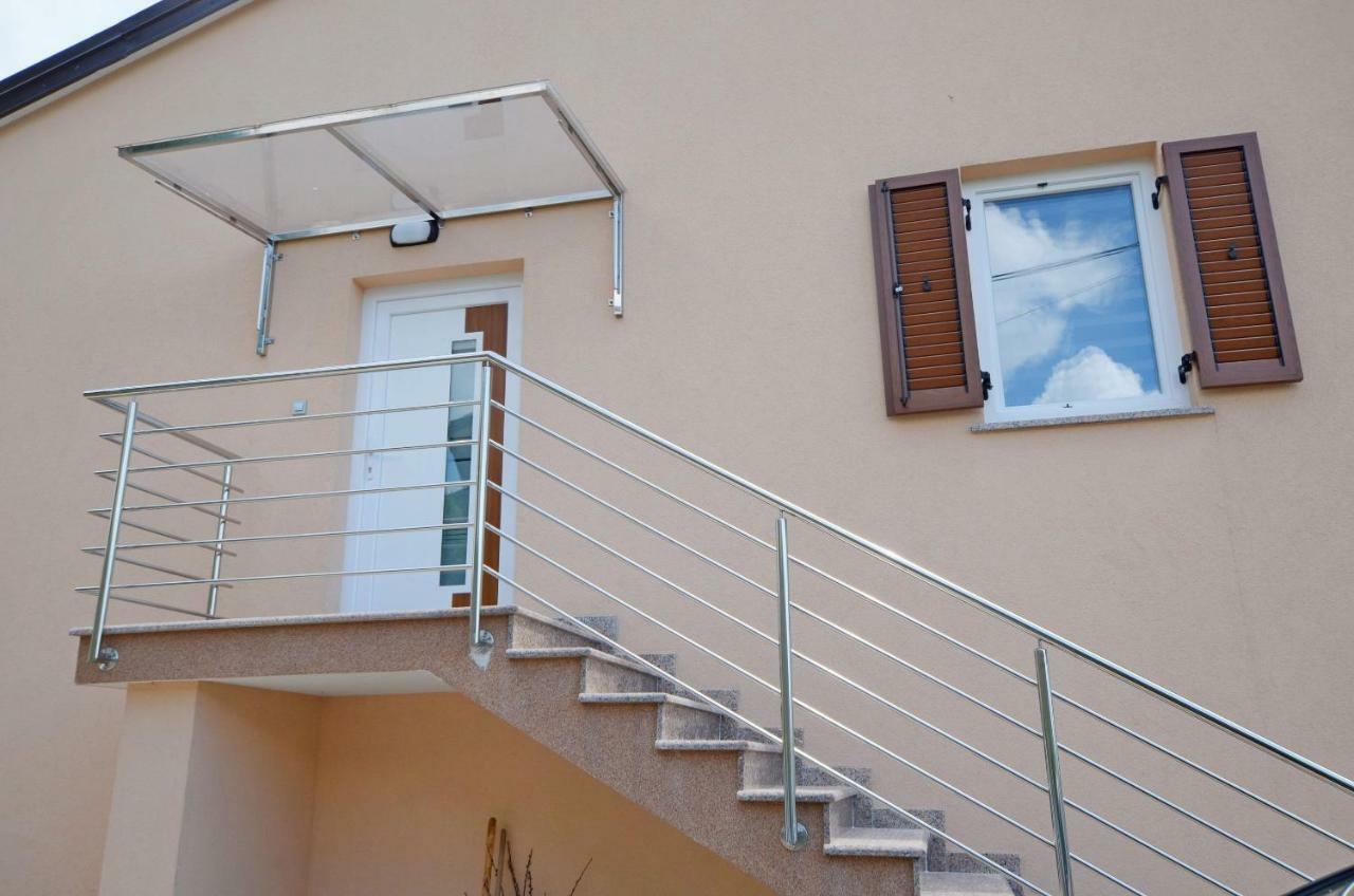 Apartments Golden Hour Jurdani Экстерьер фото