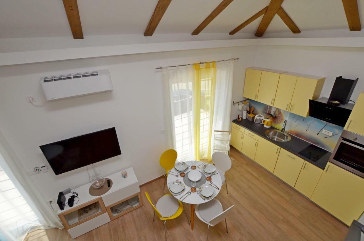 Apartments Golden Hour Jurdani Экстерьер фото